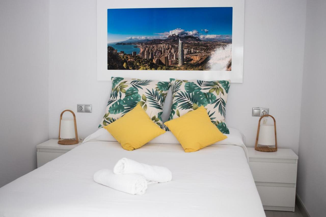 Apartamento En El Centro A Un Minuto De La Playa Benidorm Exteriör bild